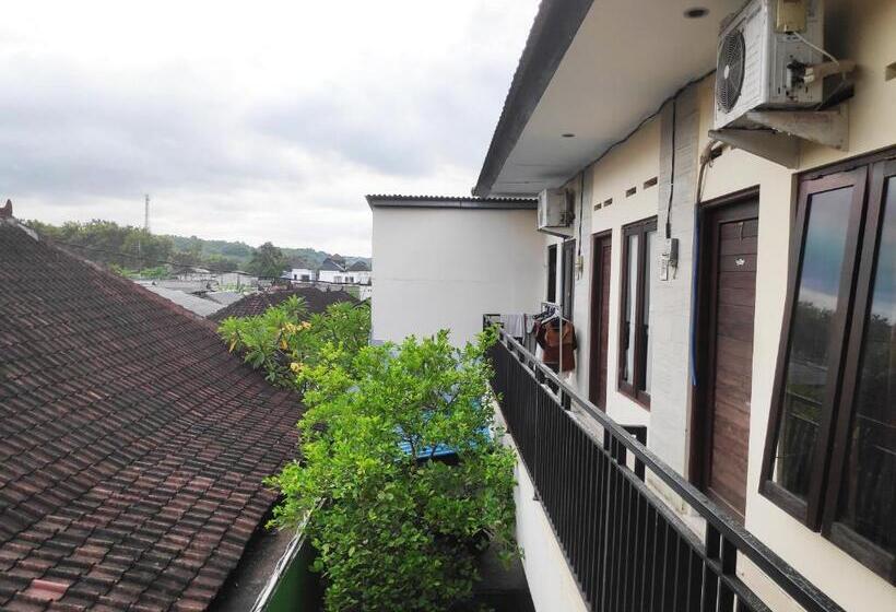 Отель Spot On 90962 Sedana House