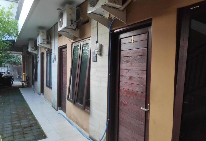 Отель Spot On 90962 Sedana House