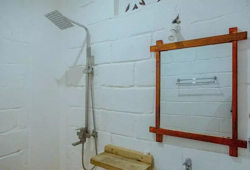 Hotelli Tropicana Garden