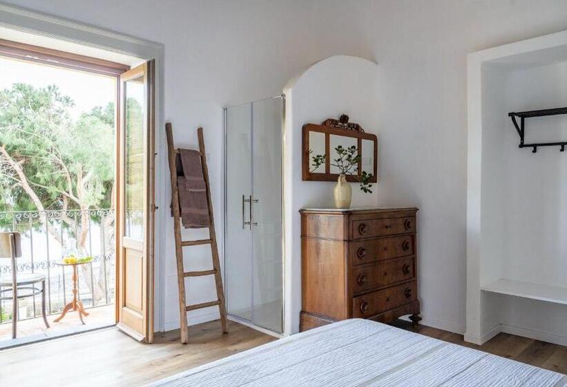 פנסיון Iancura   B&b Di Design A Salina