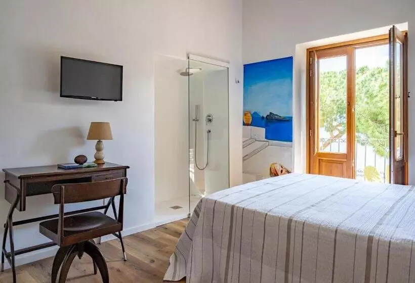 ペンション Iancura   B&b Di Design A Salina