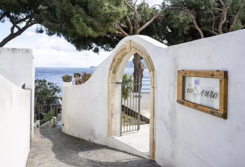 ペンション Iancura   B&b Di Design A Salina