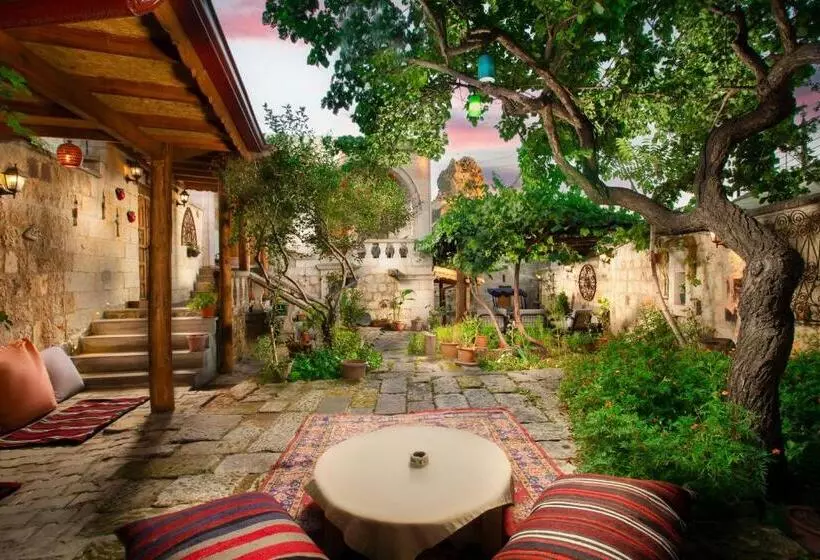 Peri̇ Cave Konak