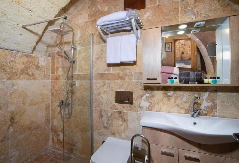 Peri̇ Cave Konak