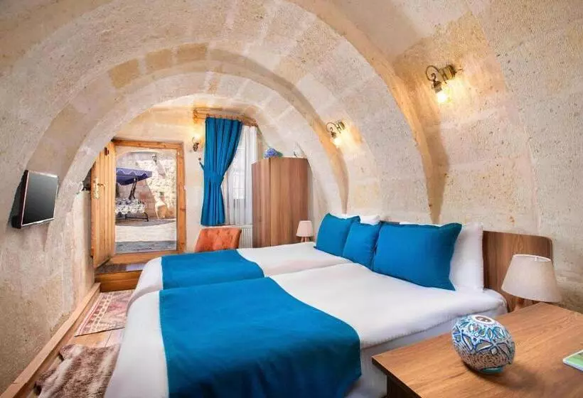 Peri̇ Cave Konak