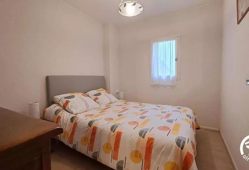 Au Centre Du Village