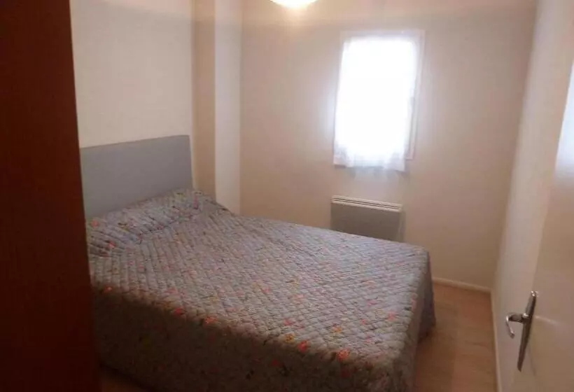 Au Centre Du Village