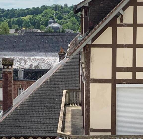 Au Cœur De Lisieux 83 M2 Et Vue Sur La Basilique