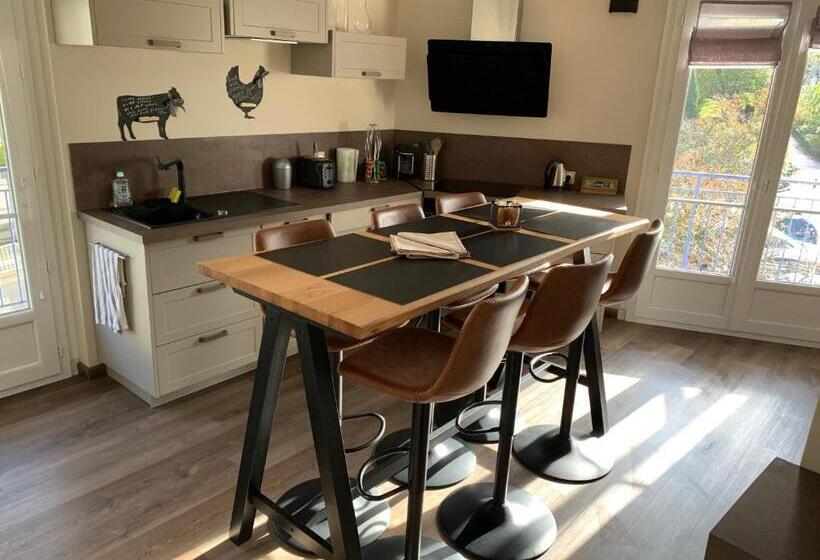 Au Cœur De Lisieux 83 M2 Et Vue Sur La Basilique