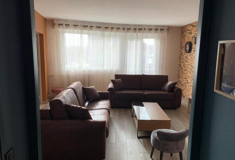 Au Cœur De Lisieux 83 M2 Et Vue Sur La Basilique