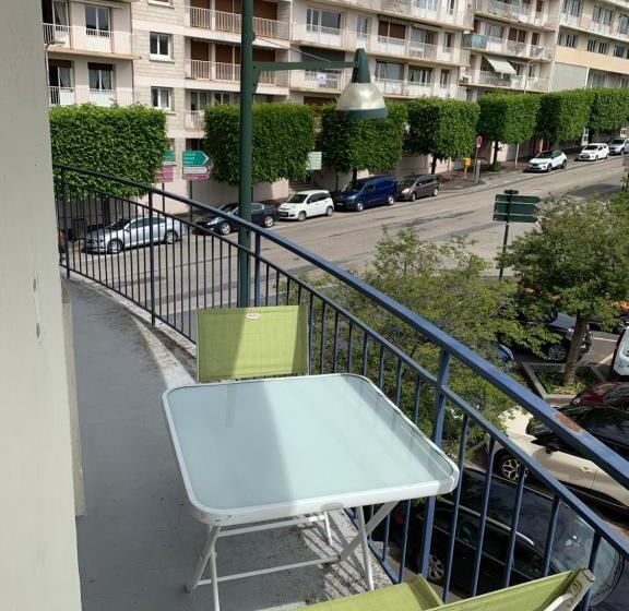 Au Cœur De Lisieux 83 M2 Et Vue Sur La Basilique