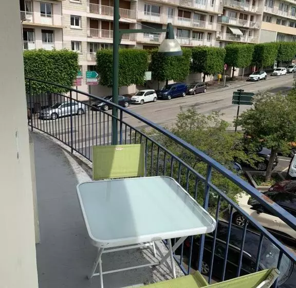 Au Cœur De Lisieux 83 M2 Et Vue Sur La Basilique