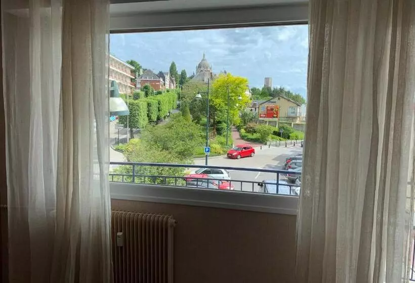 Au Cœur De Lisieux 83 M2 Et Vue Sur La Basilique