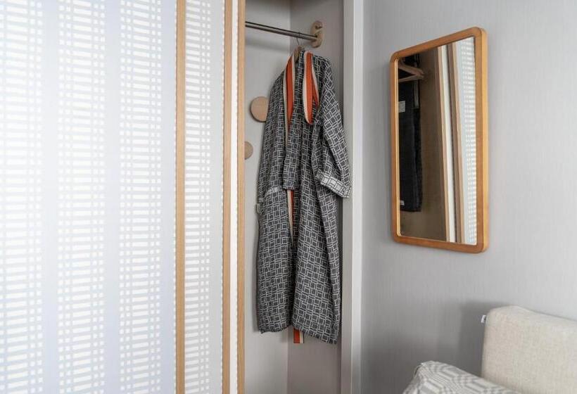 Helsinki Home By Johanna Gullichsen