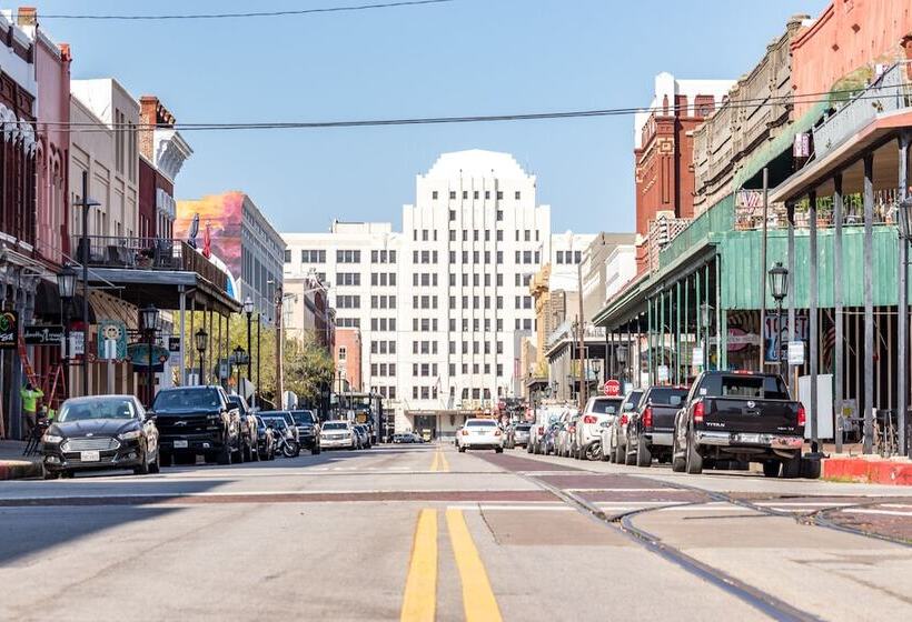 By The Sea Resort 808 Seaside Retreat