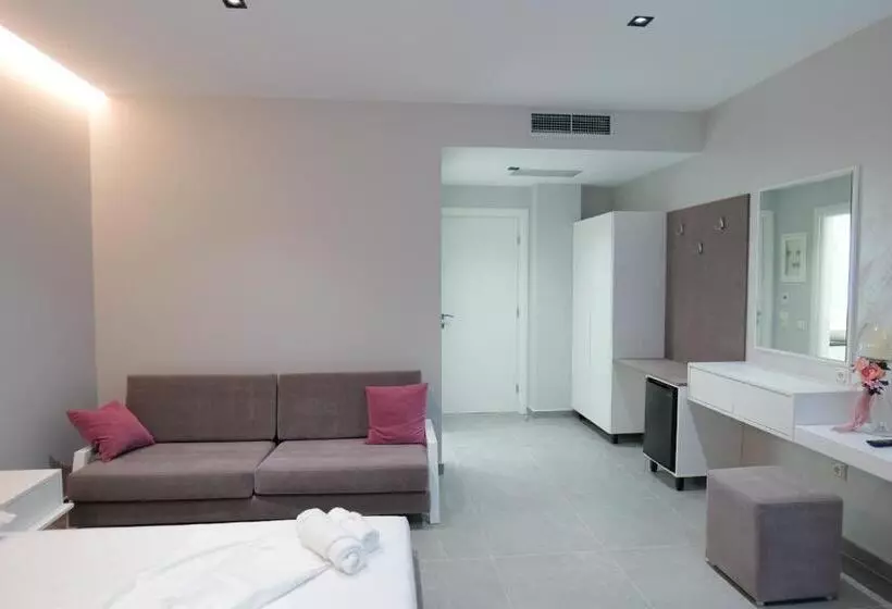 هتل Angel Saranda Palace