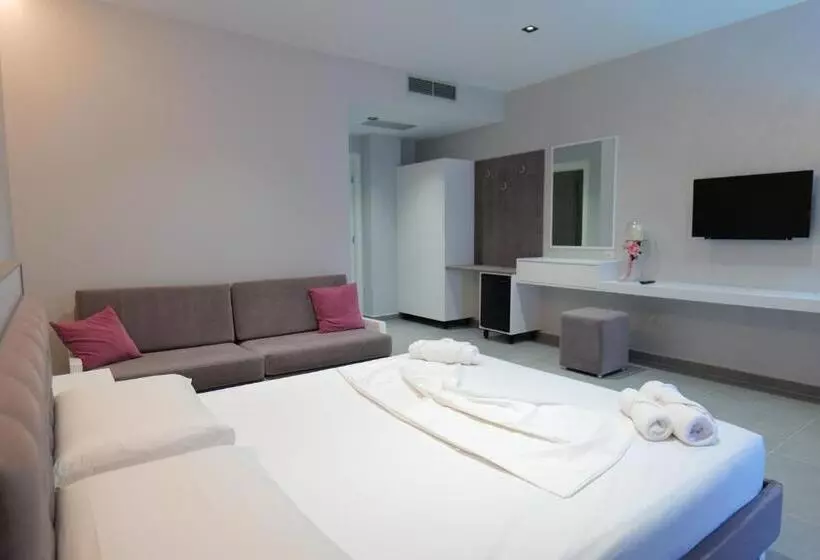 هتل Angel Saranda Palace