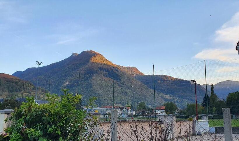 Maison 15 Personnes Aux Pieds Des Pyrénées