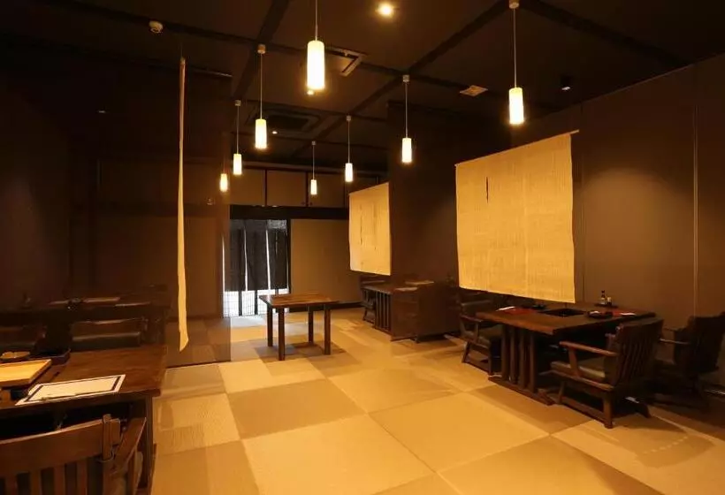 旅館 湯村温泉郷 御宿コトブキ