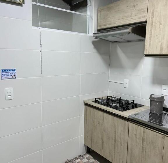 Apto3 Com Ar Cond. Wifi E Tv Smart