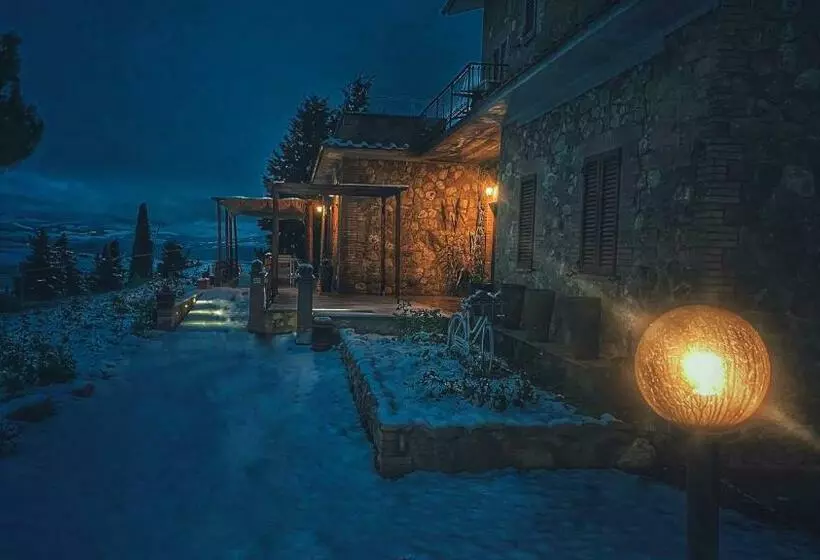 Hotelli Agriturismo Il Casato   Il Torchio