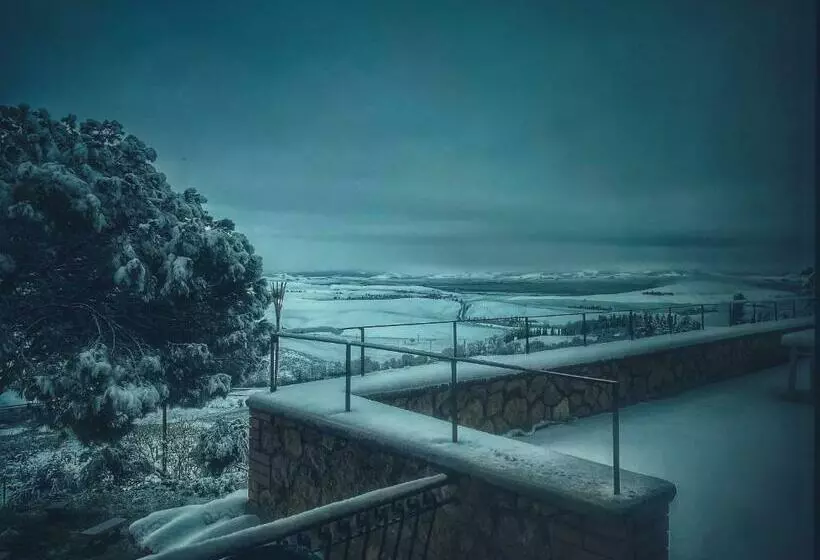 Hotelli Agriturismo Il Casato   Il Torchio