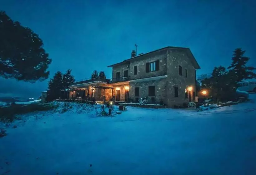Hotelli Agriturismo Il Casato   Il Torchio