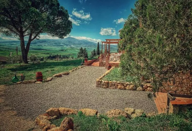 Hotelli Agriturismo Il Casato   Il Torchio