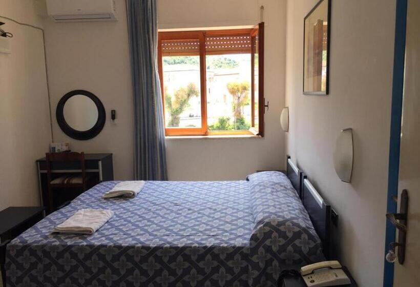 בית מלון כפרי Dei Focesi