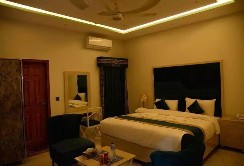 هتل Grand Lahore