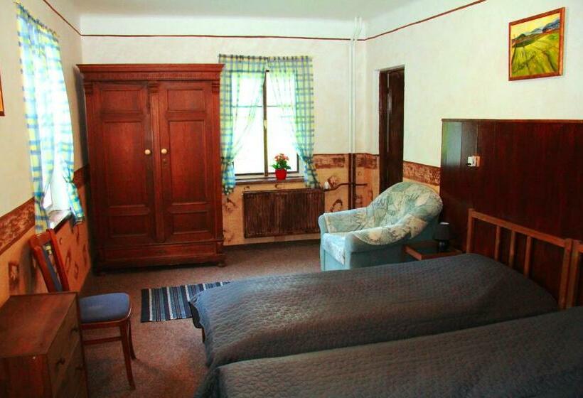 Отель Villa Sunshine / Slunečna Vila