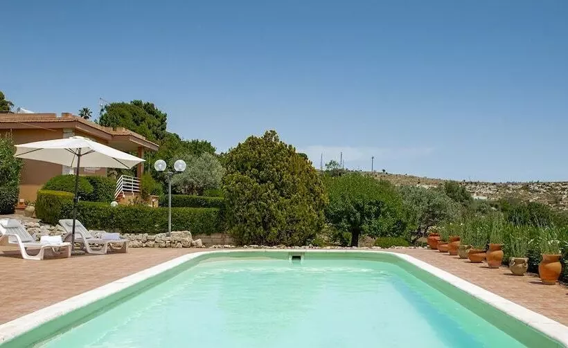 Villa Il Carrubo Con Piscina