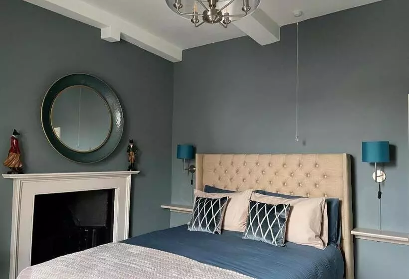 Aamiaismajoitus (B&B) Old Daltongate House