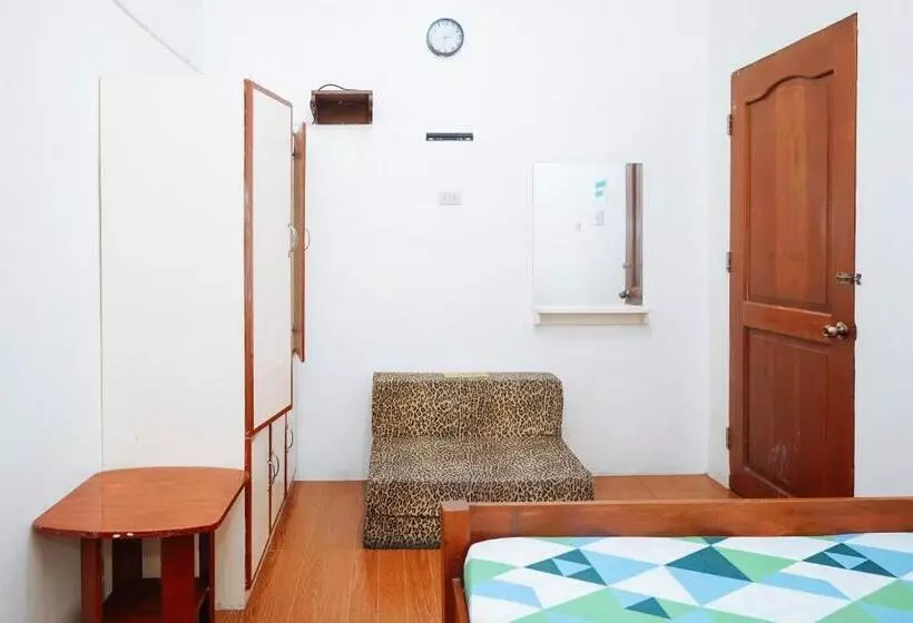 ホテル C Star Travellers Inn