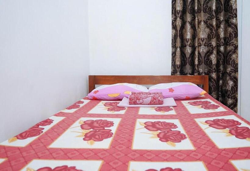 Hotel C Star Travellers Inn