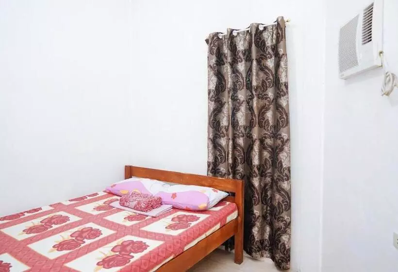 ホテル C Star Travellers Inn