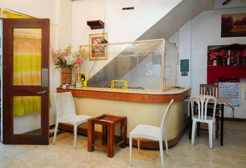 Hotel C Star Travellers Inn