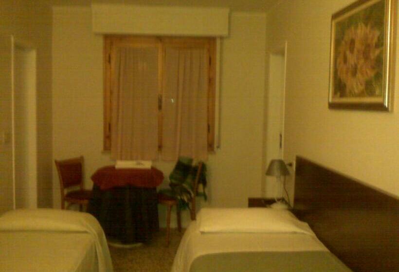 فندق Pensione Signorini