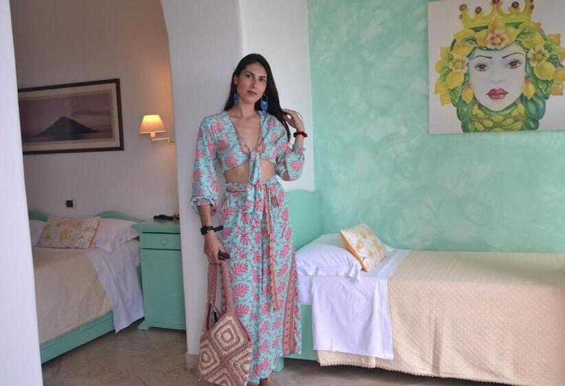 בית מלון כפרי Stromboli Suite Apartment With Terrace Volcano & Sea View