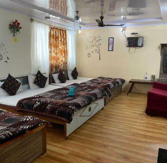 Hotel Young Mamta