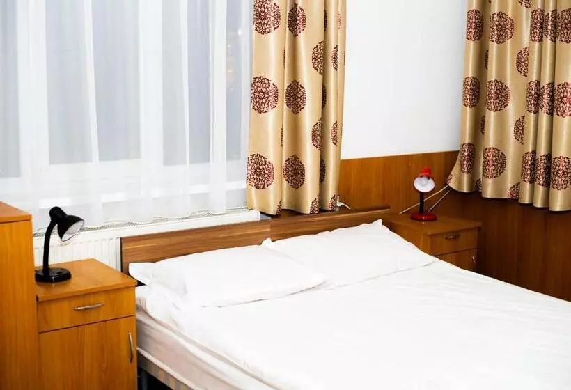 Majatalo Casa Zâna Bună