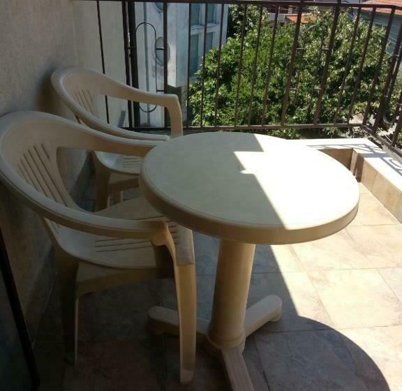 بنسيون Family Hotel Bellehouse