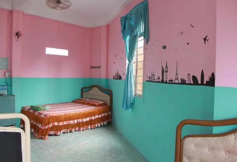 پانسیون Huỳnh Hương Guesthouse