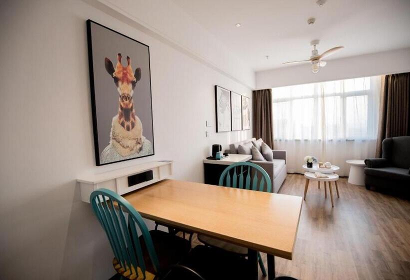 银座精宿酒店(济南莱芜旅发印象城凤城西大街店)