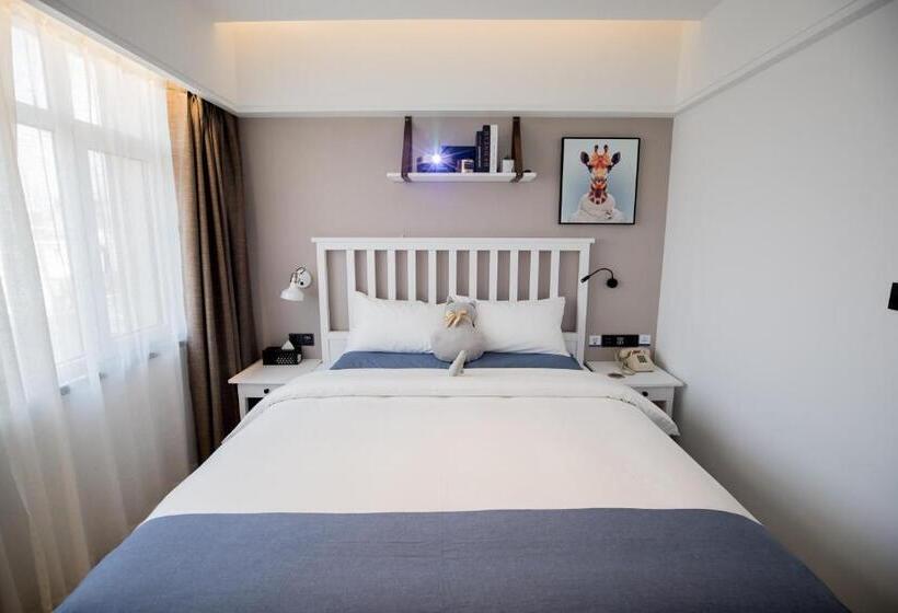 银座精宿酒店(济南莱芜旅发印象城凤城西大街店)