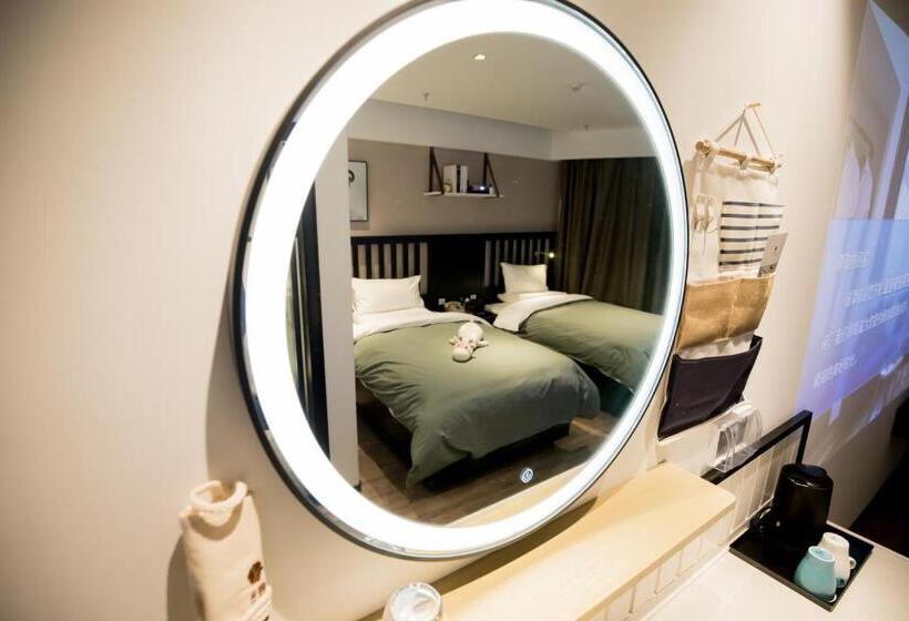 银座精宿酒店(济南莱芜旅发印象城凤城西大街店)