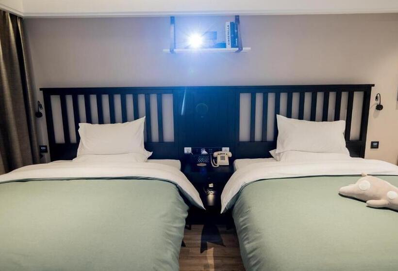 银座精宿酒店(济南莱芜旅发印象城凤城西大街店)