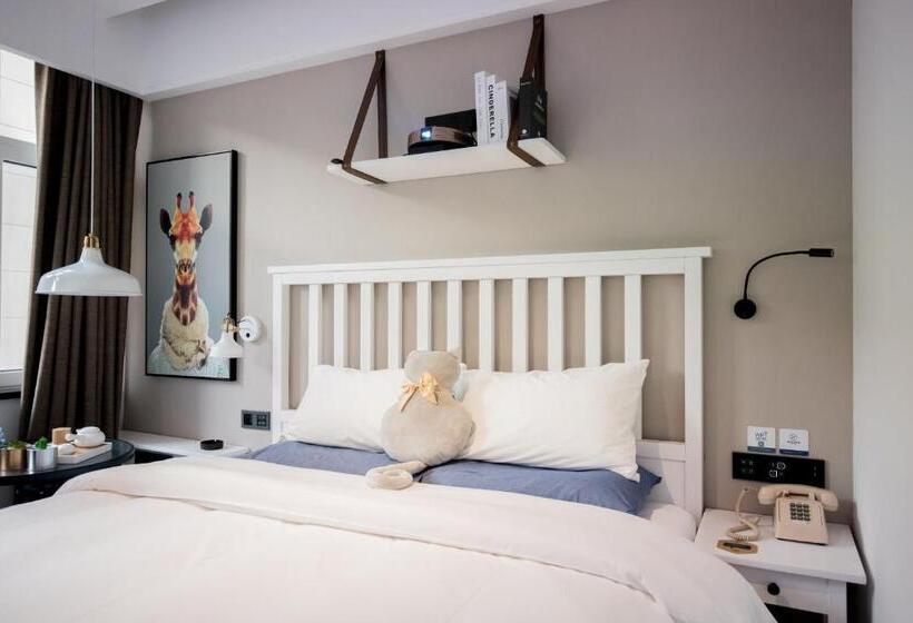 银座精宿酒店(济南莱芜旅发印象城凤城西大街店)