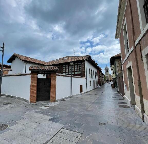 Apartamento Del S Xvi En El Casco Histórico De Luanco