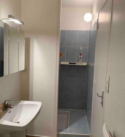 Aubenas Plein Centre Tout Près Du Château